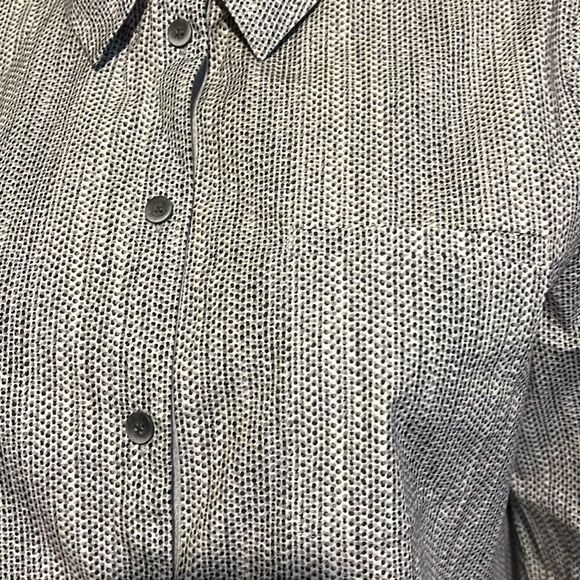 Lafayette 148 sz M cuff or not blouse - Picture 4 of 8